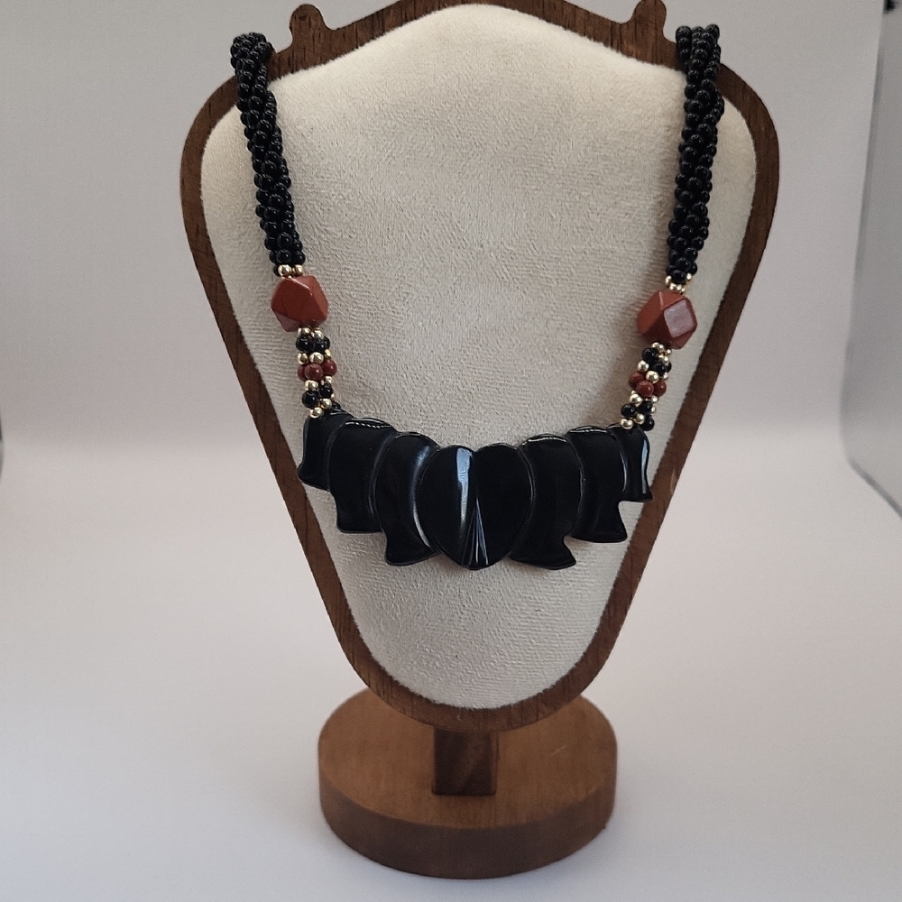 Elegant Black and Gold Necklace